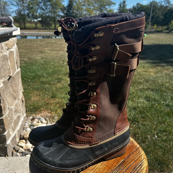 Sorel boots size 9 - Picture 4 of 8